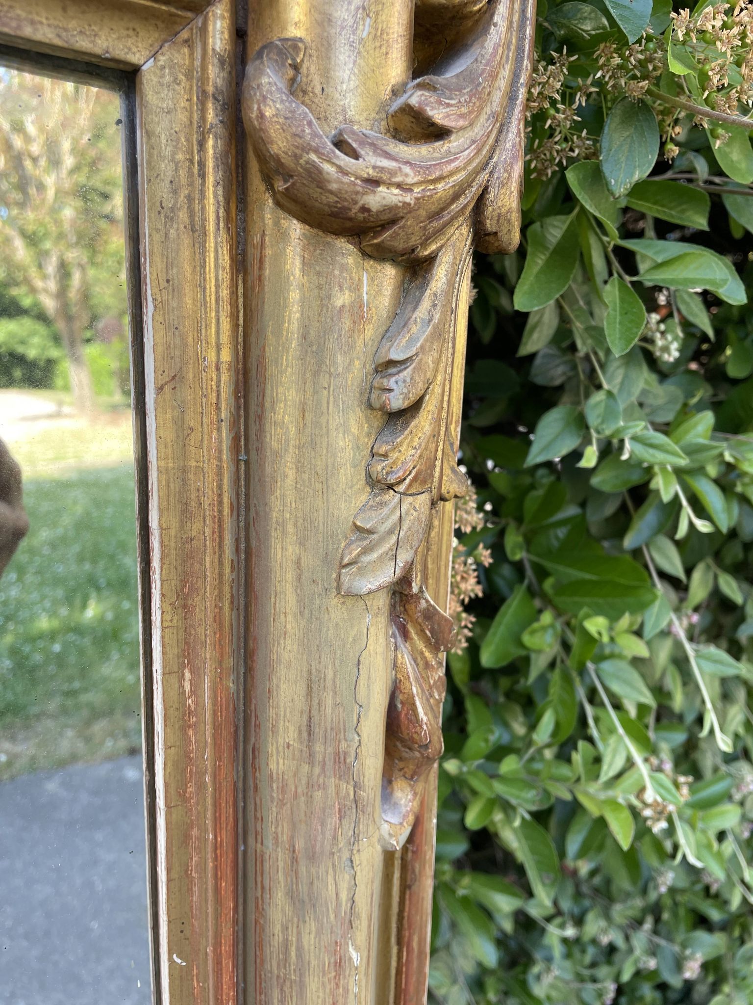 Old Louis XV style mirror in wood and gilded stucco. Napoleon III