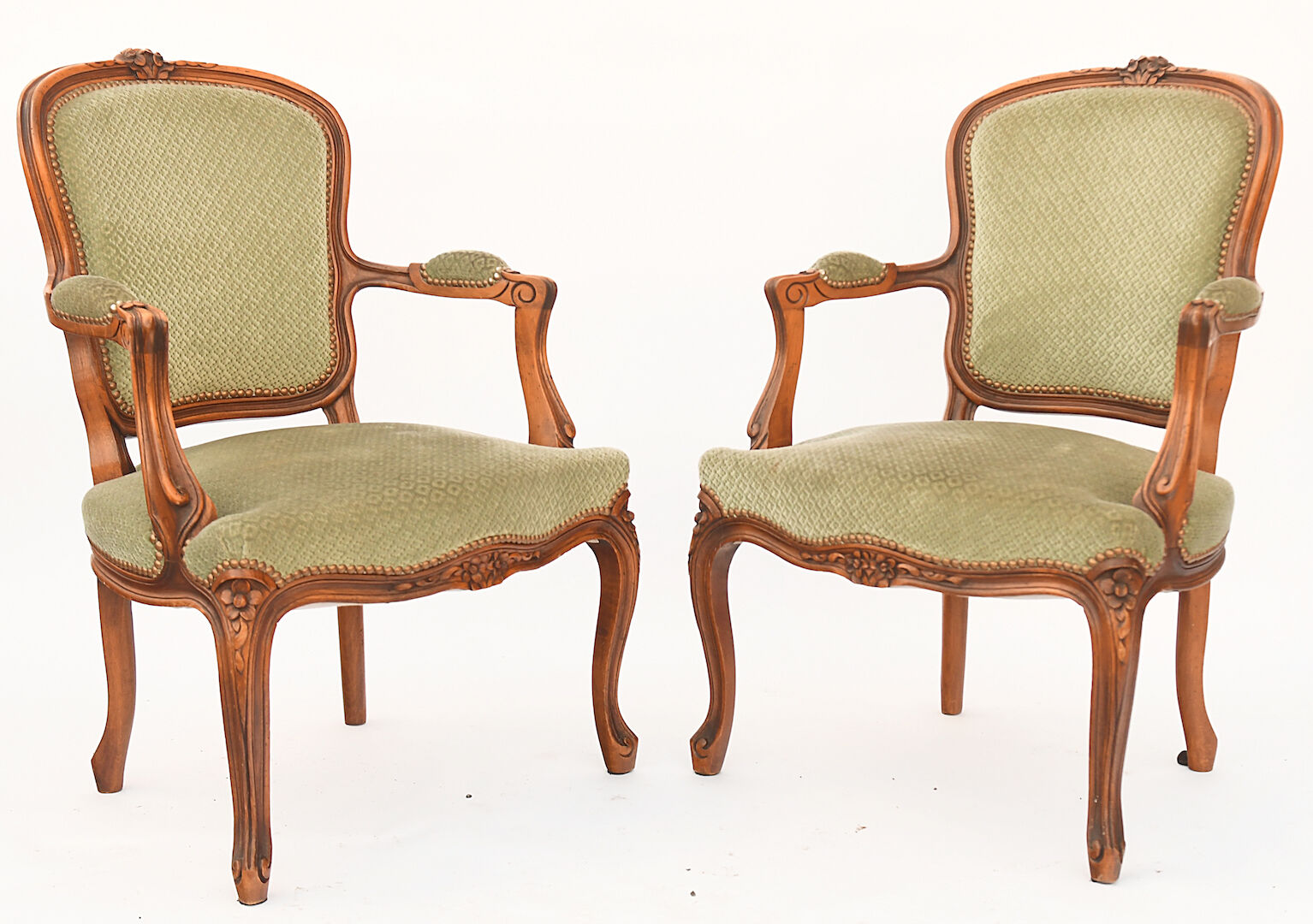 4 fauteuils de style louis xv