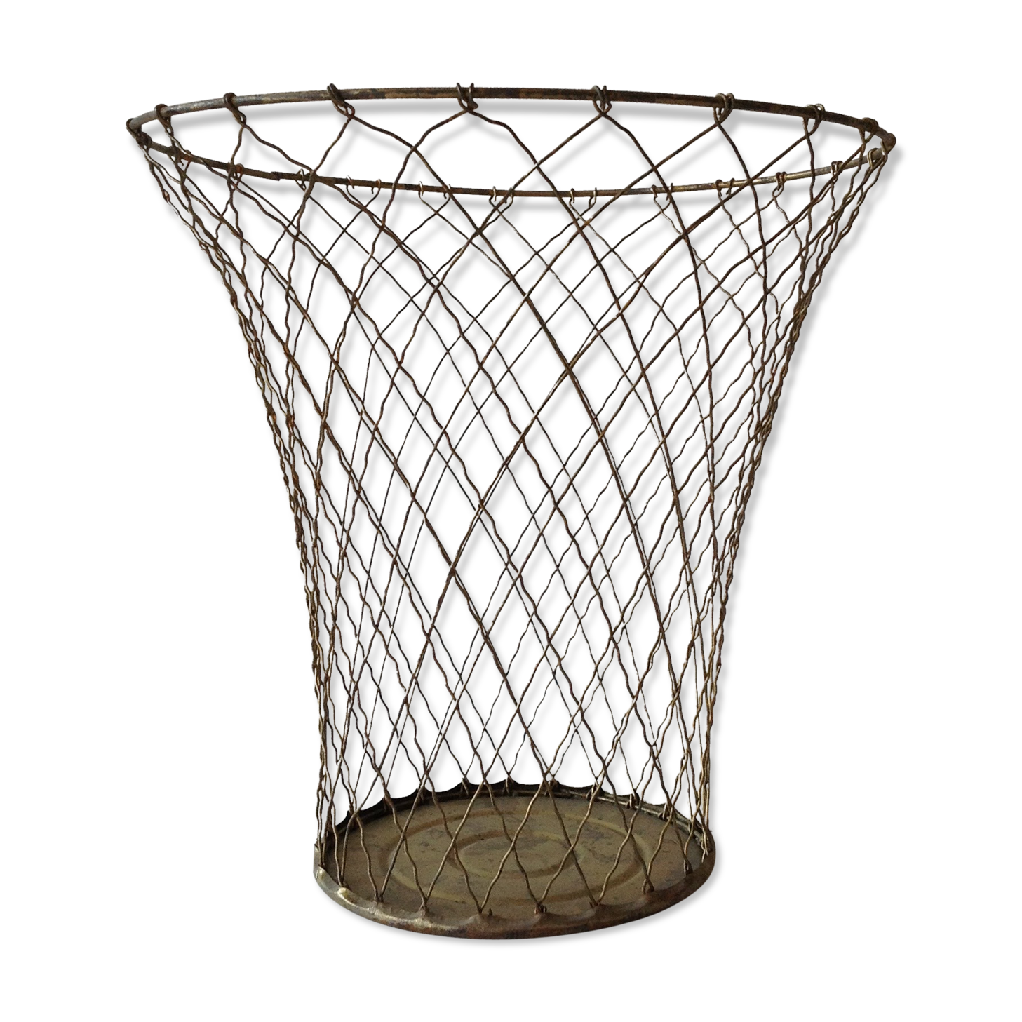 Wastepaper basket