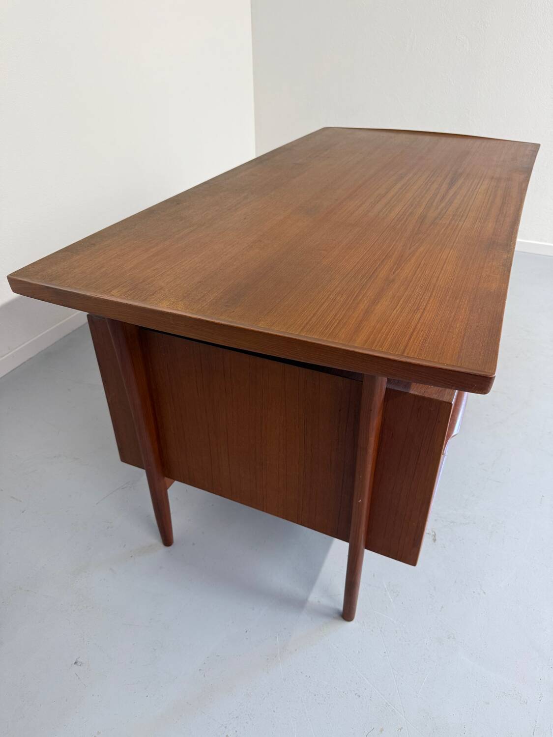 Scandinavian design desk Swiss Teack 70s vintage teak