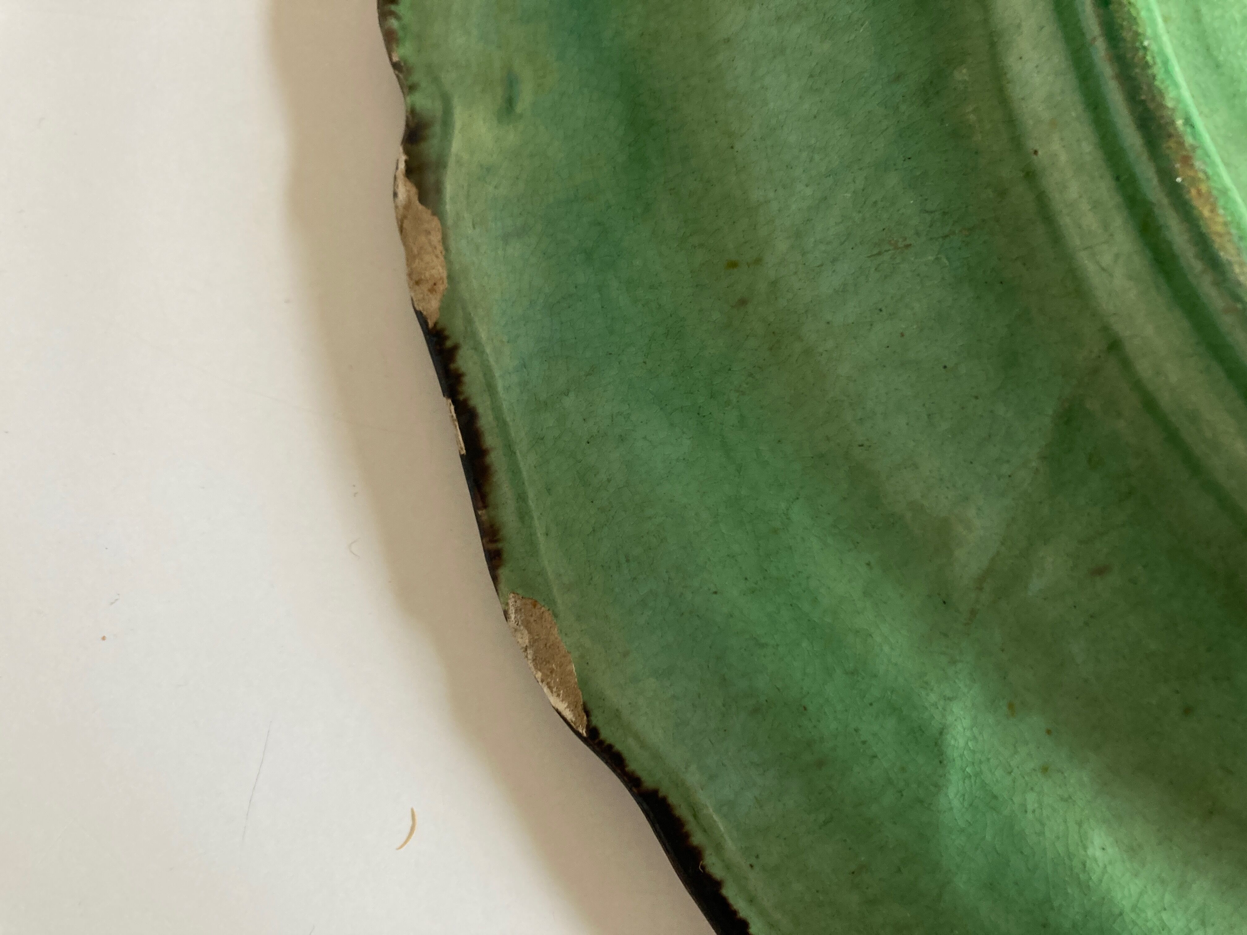 Centerpiece in glazed clay with godrons Dieulefit 1950