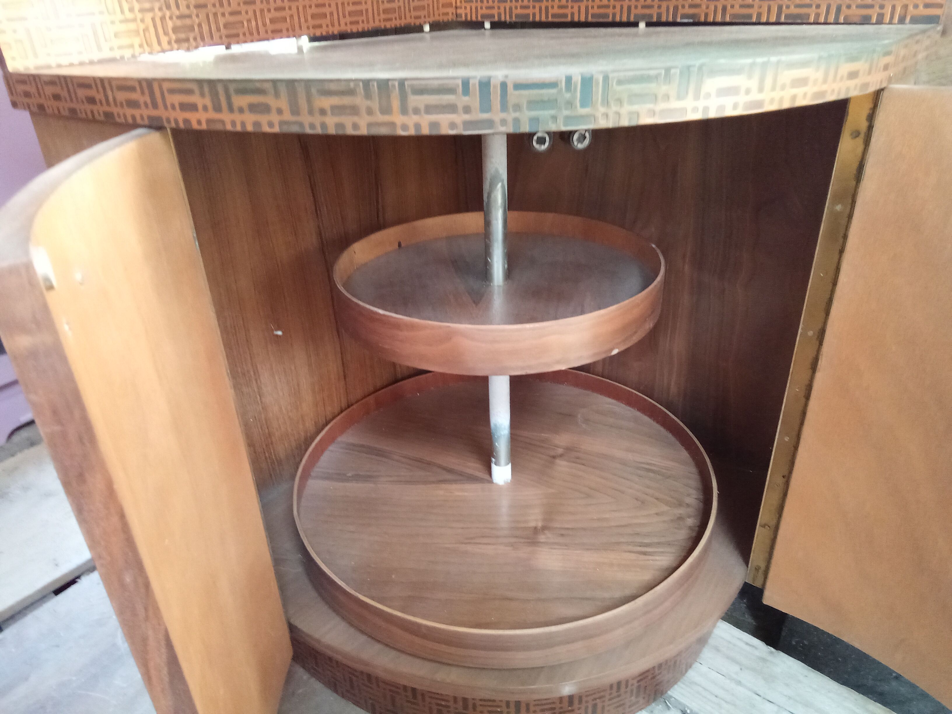 Vintage bar 1970 beech and copper, turntables