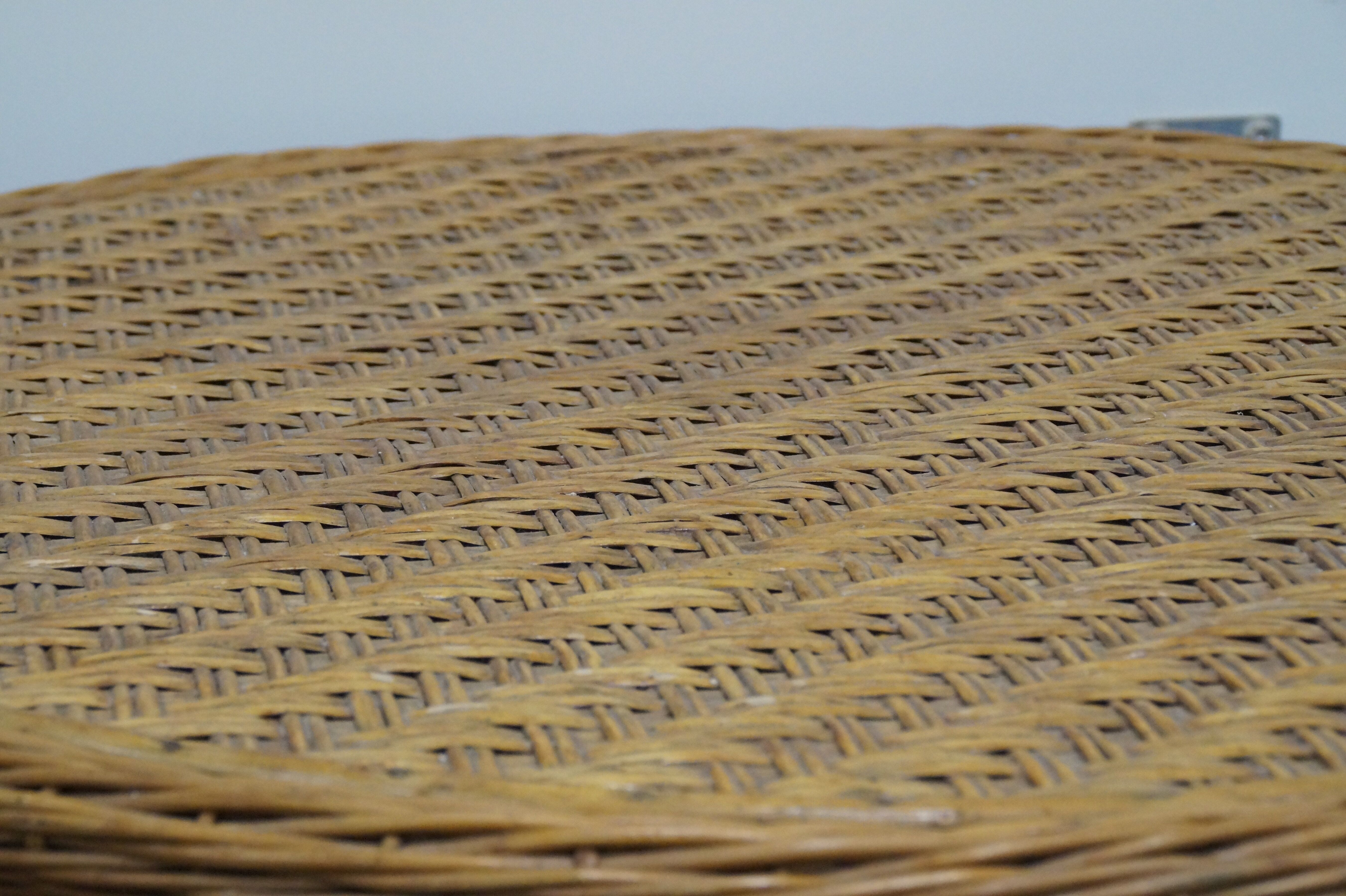 Table 60s Wicker