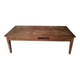 Old farmhouse table in solid oak with dowels.