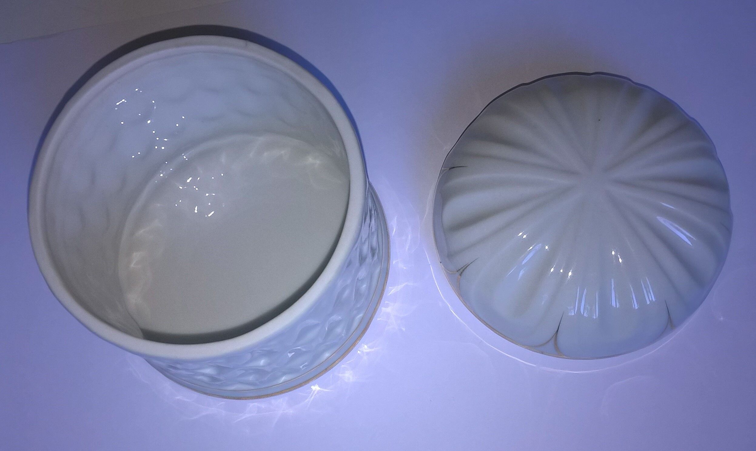 Vintage porcelain pot box Royal Pavilion At Brighton for Elizabeth Arden