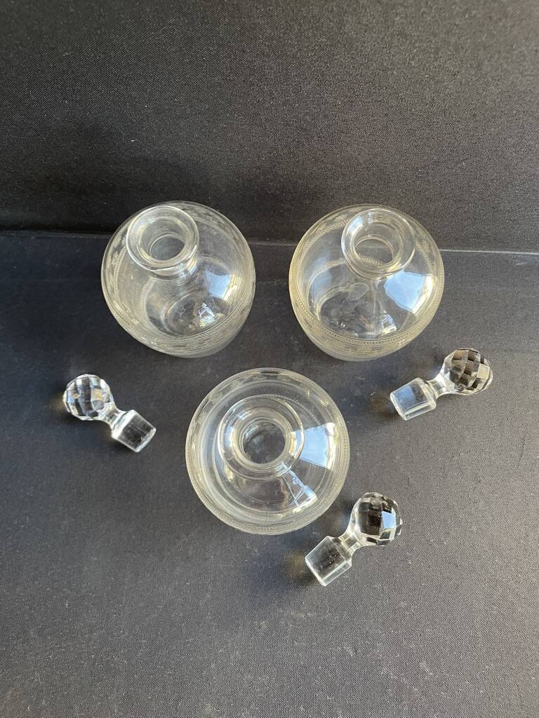 Baccarat Stars service liqueur cellar