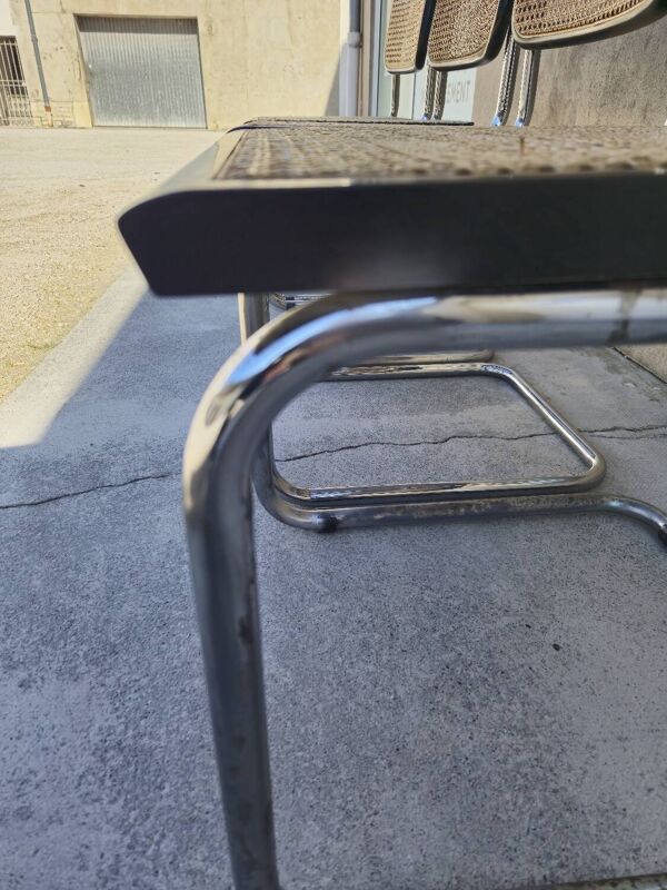 Serie de 4 chaises de Marcel Breuer modèle B32 en cannage