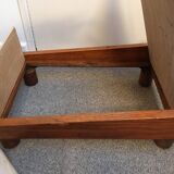 Ancien lit en bois pour poupée avec matelas et oreiller