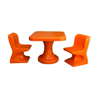 Children's set - chairs and table by Patrick Gingembre 1970