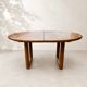 Grande table ovale extensible en orme massif – Travail français, années 197