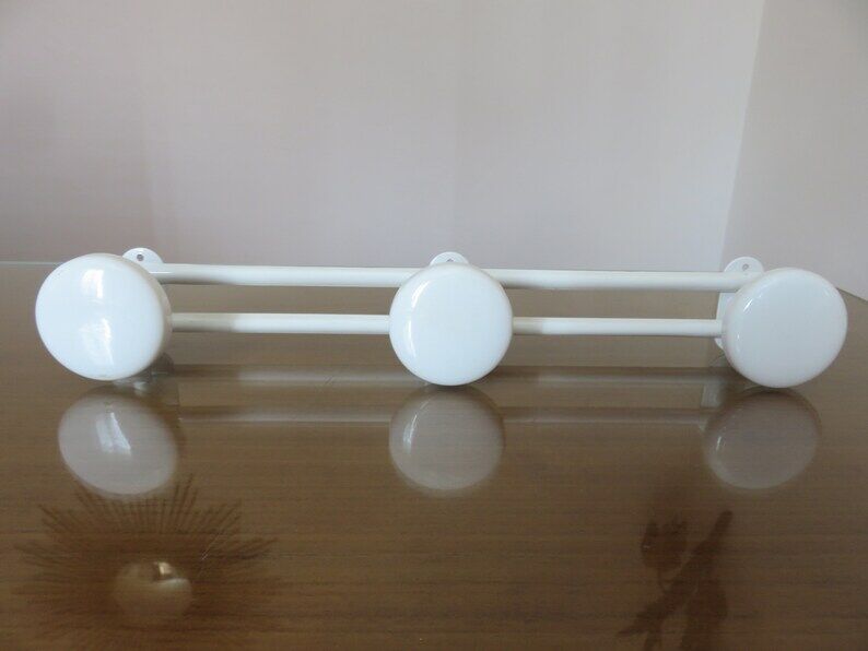 Coat rack 3 patères in white lacquered metal 70s