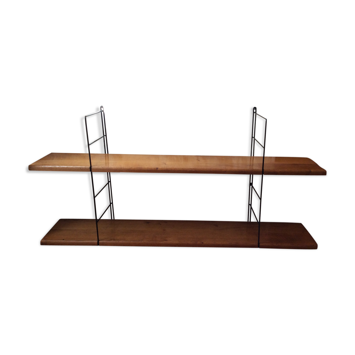 String shelves metal and wood structure