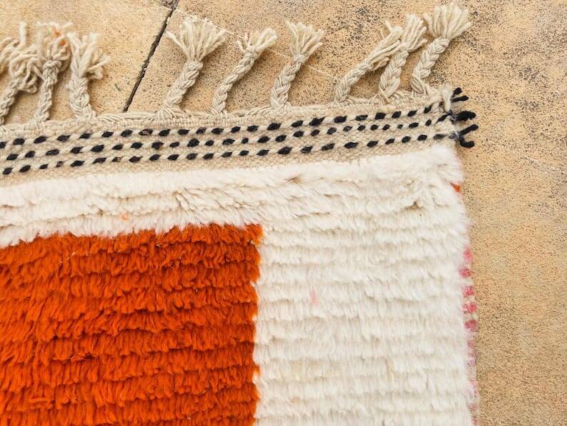 Large traditional handmade Berber rug size 200 x 300 cm