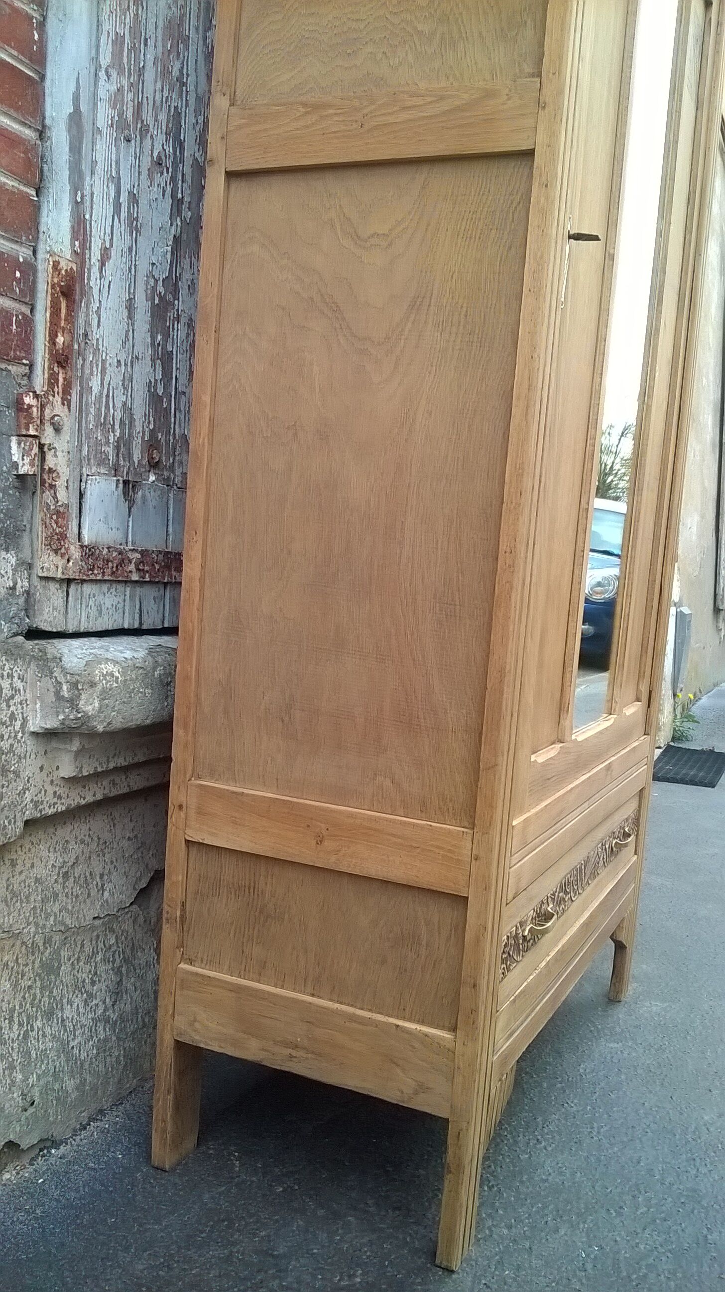 Raw Parisian wardrobe year 30