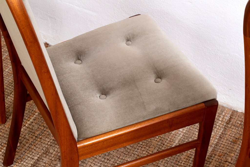 Scandinavian chair series 47 cm