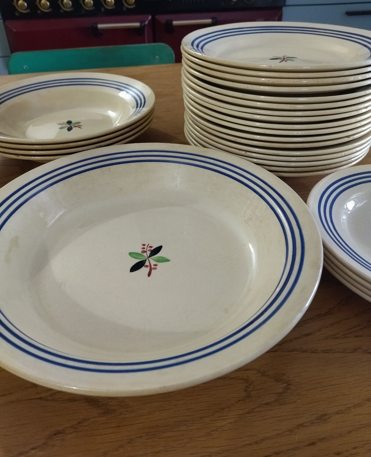 Lot plates of Gien - Model Yvonne