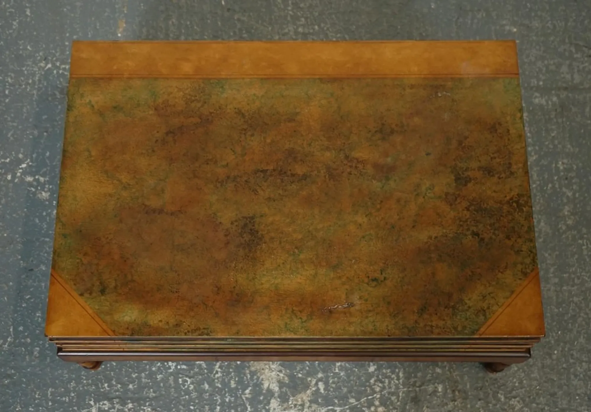 Vintage Coffee Table in Faux Leather with Internal Storage for Books