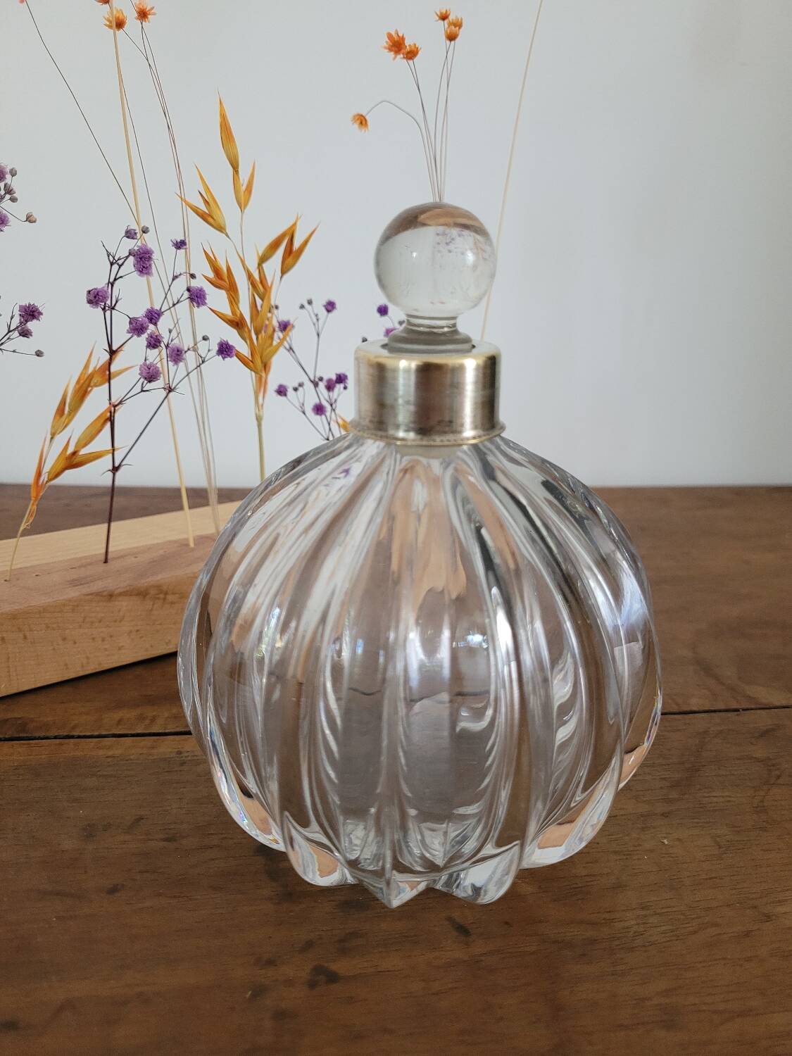 Wide-sided crystal bottle