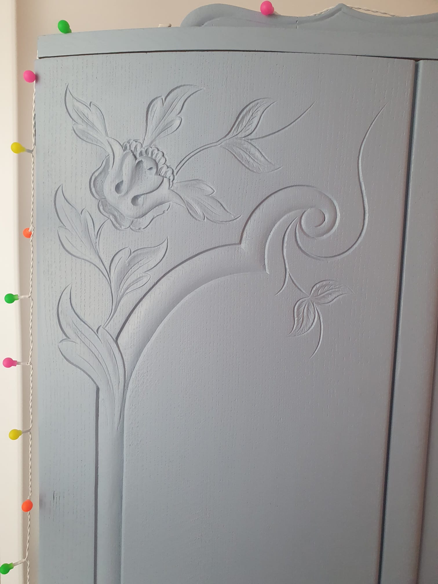 3-door cabinet 1950 solid hemp painted