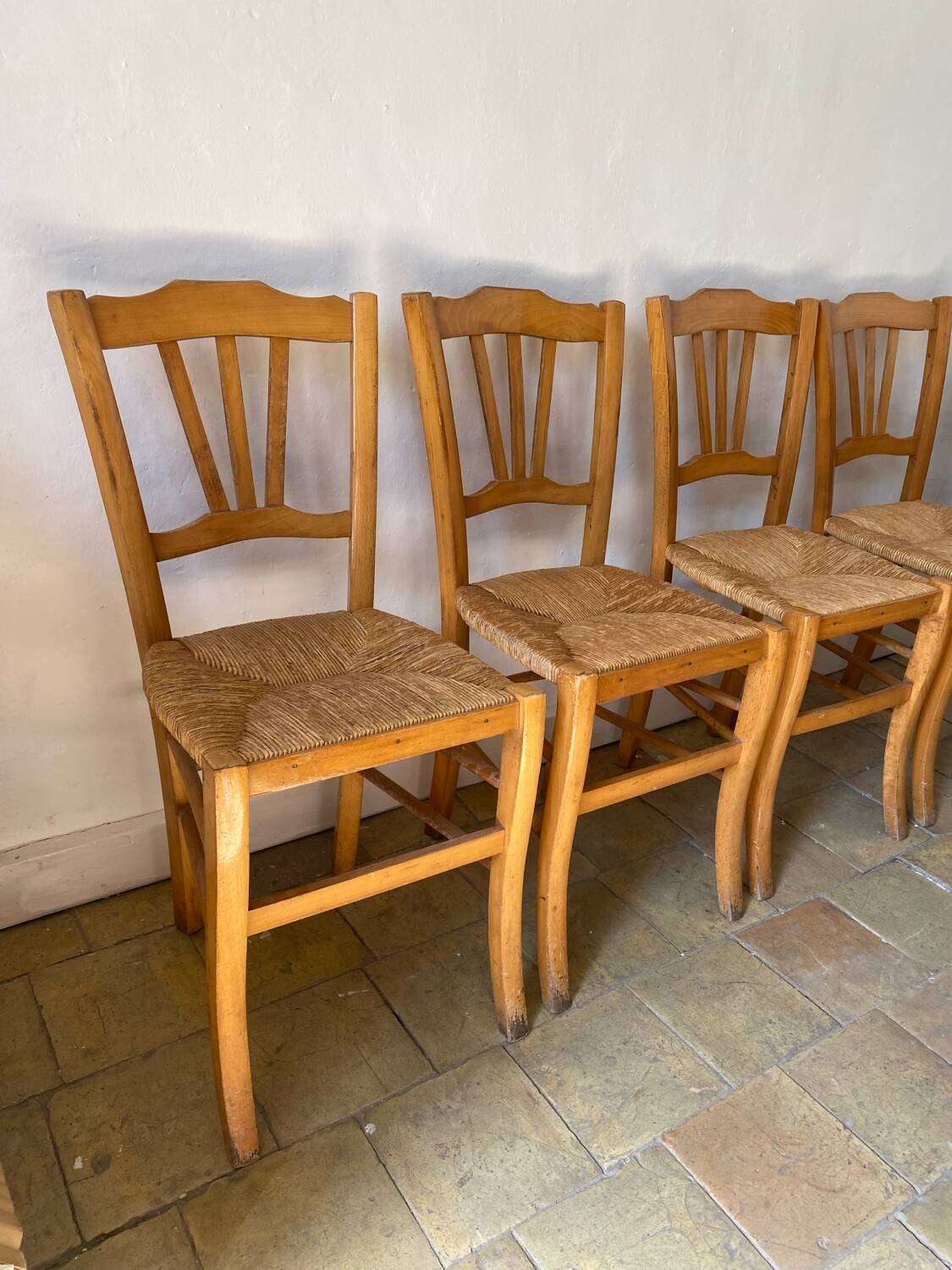 Lot 4 chaises paillées