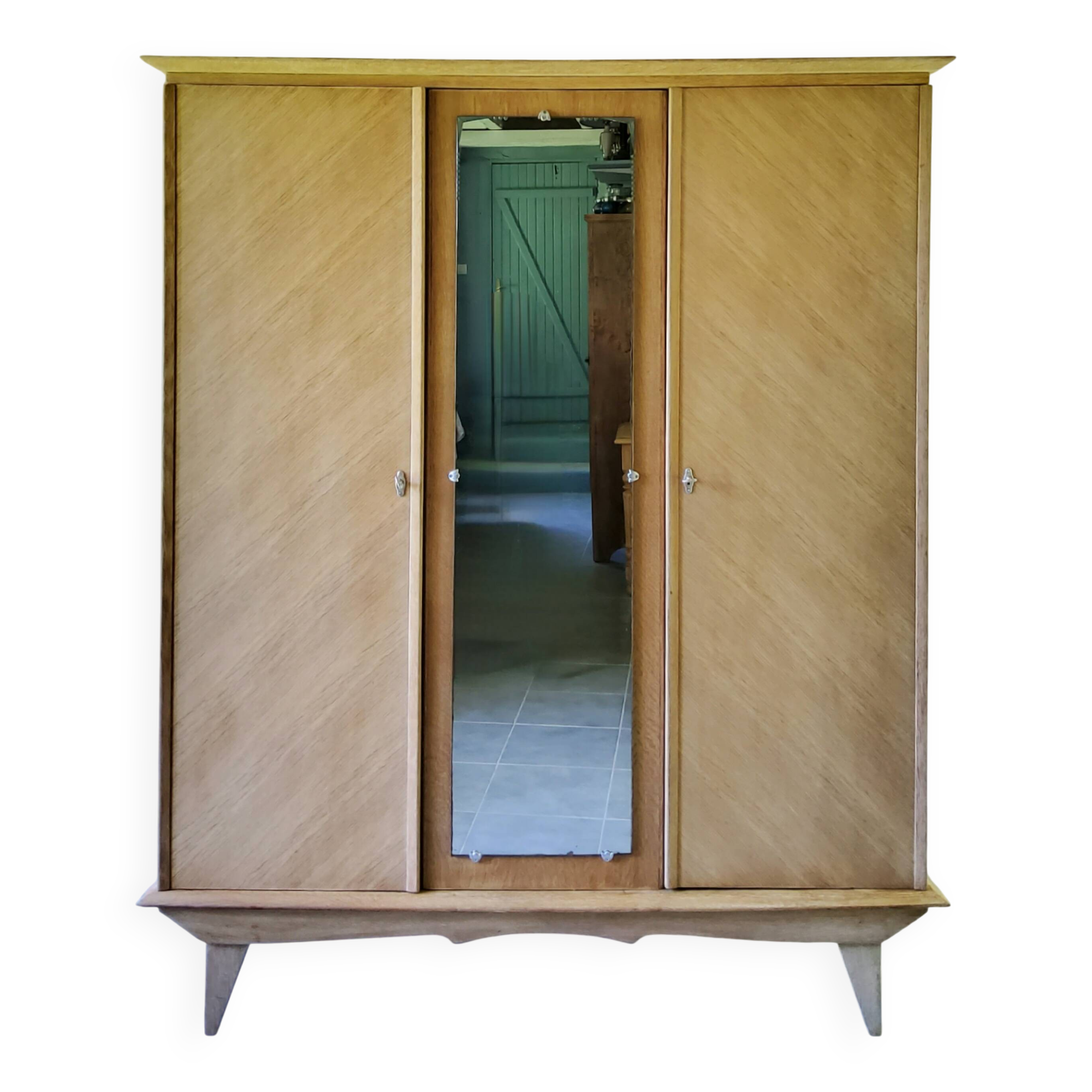 Armoire années 50 rénovée