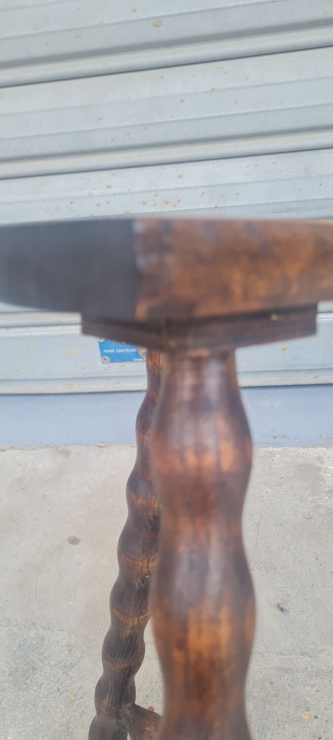 Tripod stool