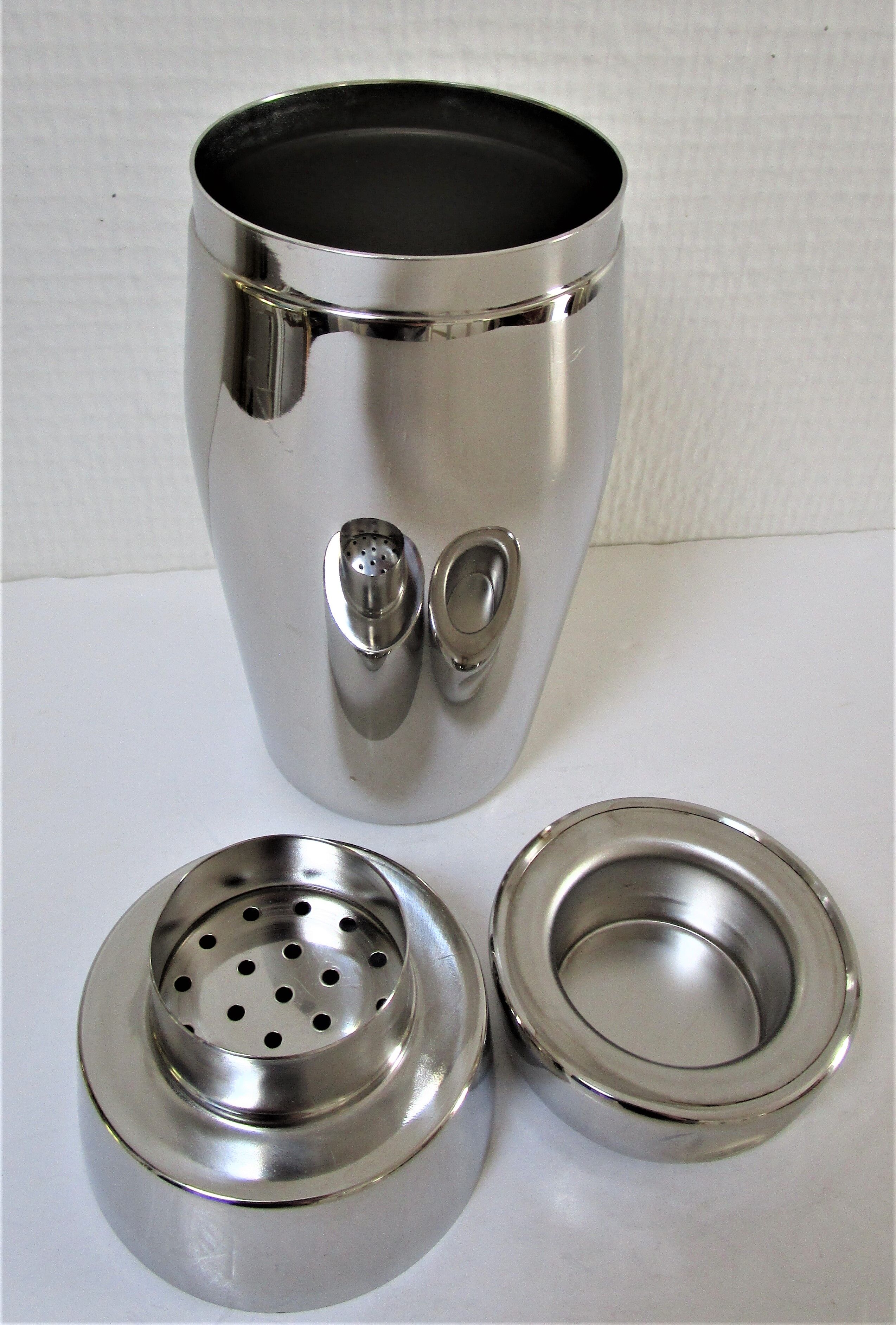 Alessi bar shaker design Mazzeri Massoni vintage stainless steel shiny