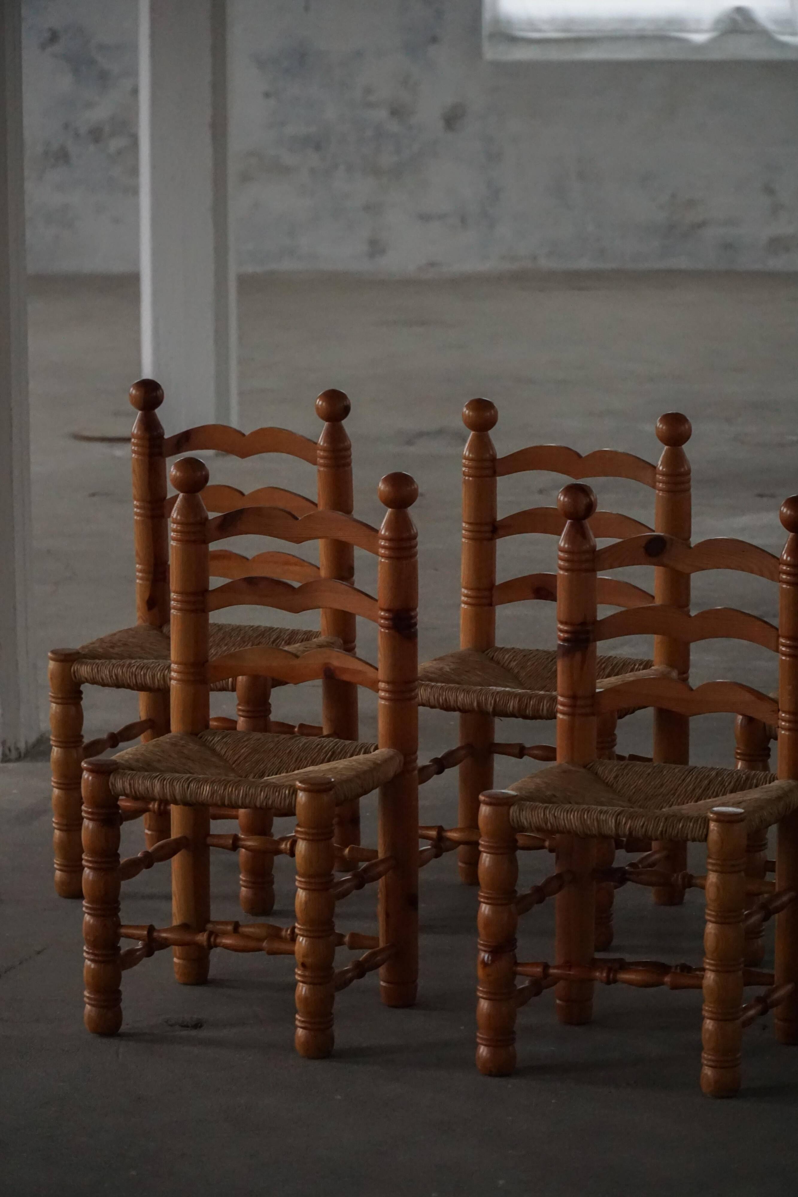 Set of 6 modern French brutalist chairs, in the style of Charles Dudouyt, made in the 1960s.