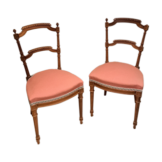 Paire de chaises style Louis XVI