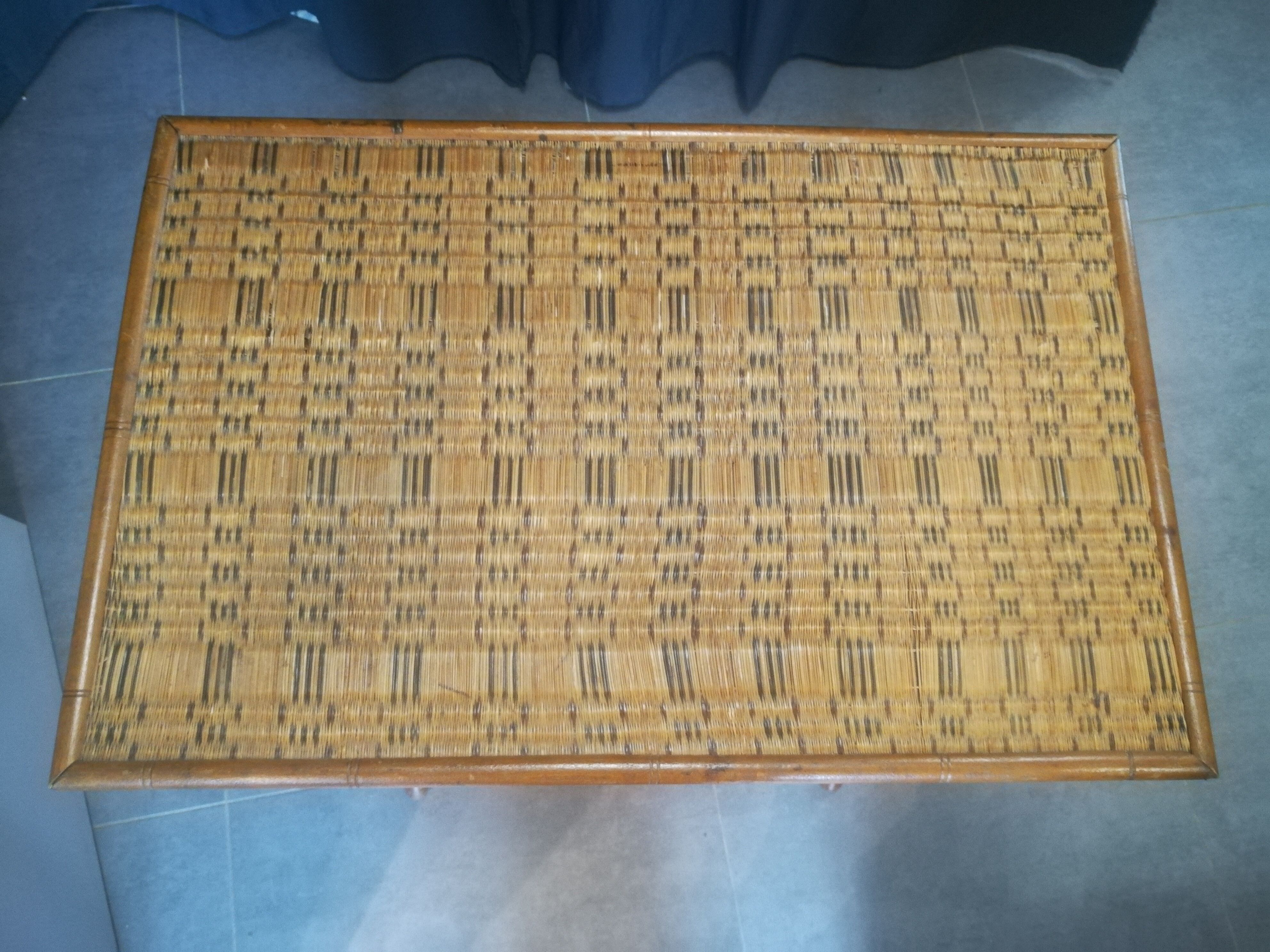 Salon de jardin imitation bambou