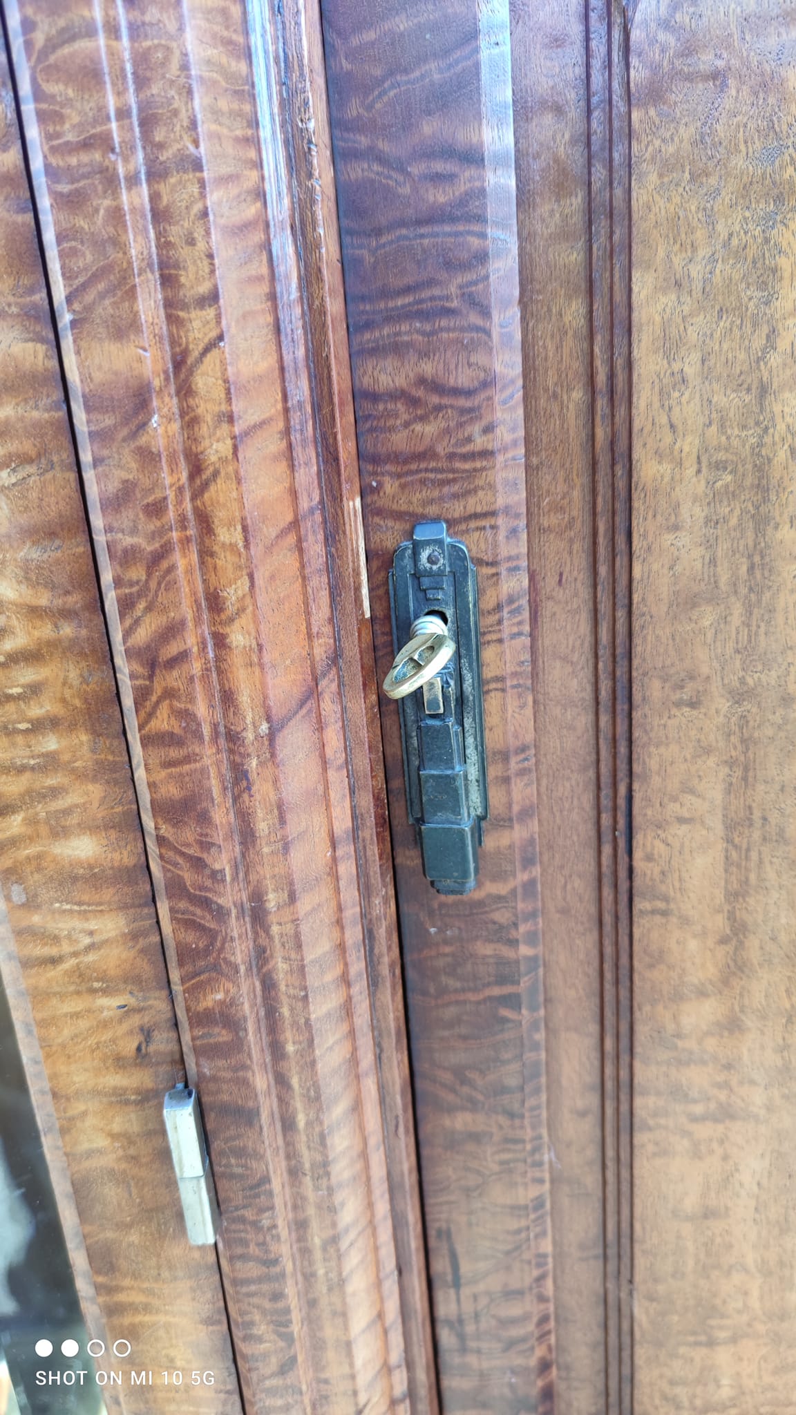 Bibliothèque de bureau 1925 en acajou ondé massif