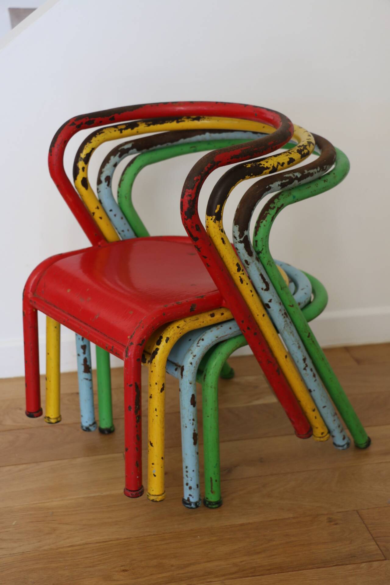 Jacques Hitier children's chair red