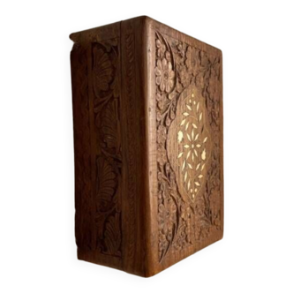 Pearlized carved wooden box