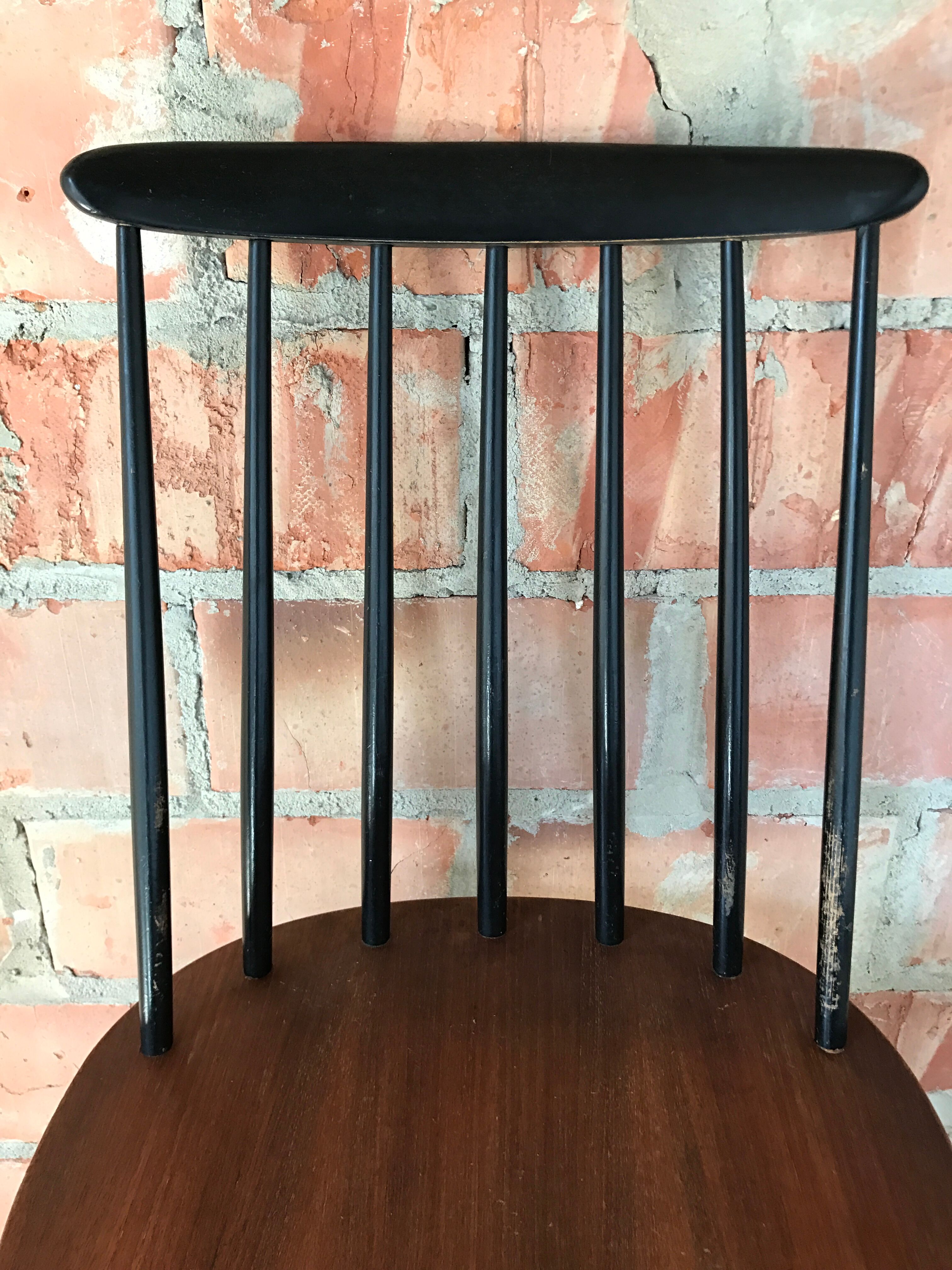 Set of 4 chairs