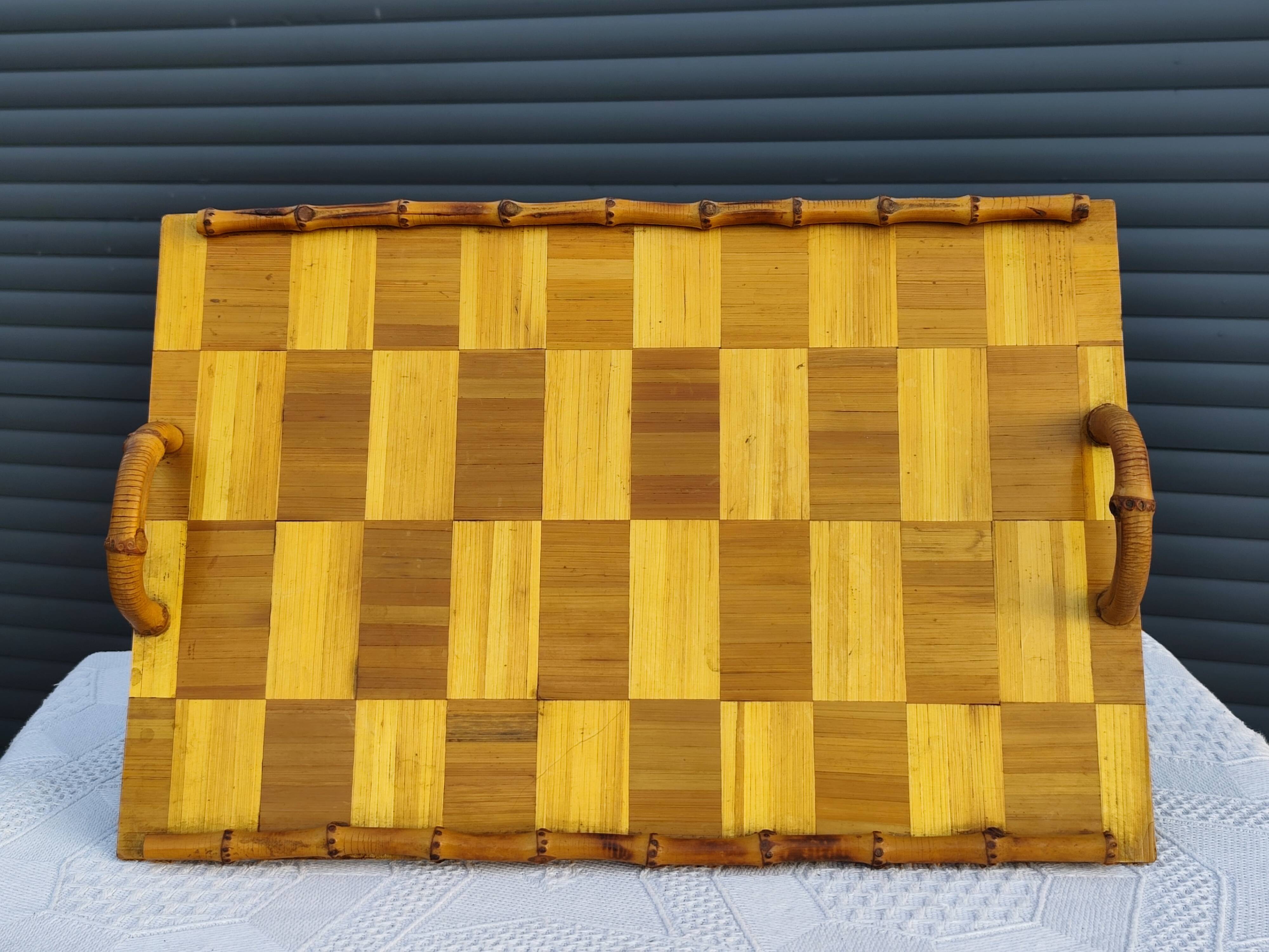Plateau vintage en "bambou et marqueterie"