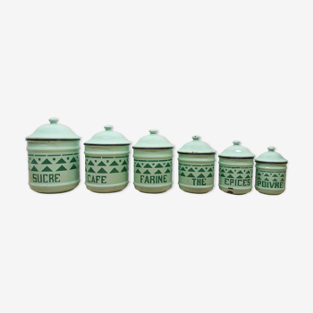 Series 6 mint green enamelled pots