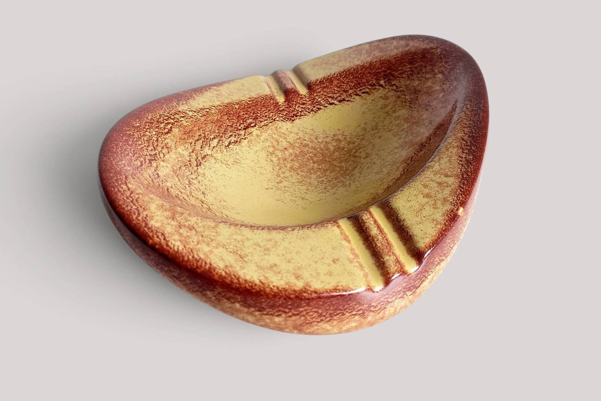 Ceramic ashtray Bertoncello Large or Catchall by Roberto Rigon, 1970s.