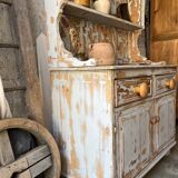 English dresser