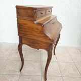 Louis XV slant desk in walnut, 19th century.