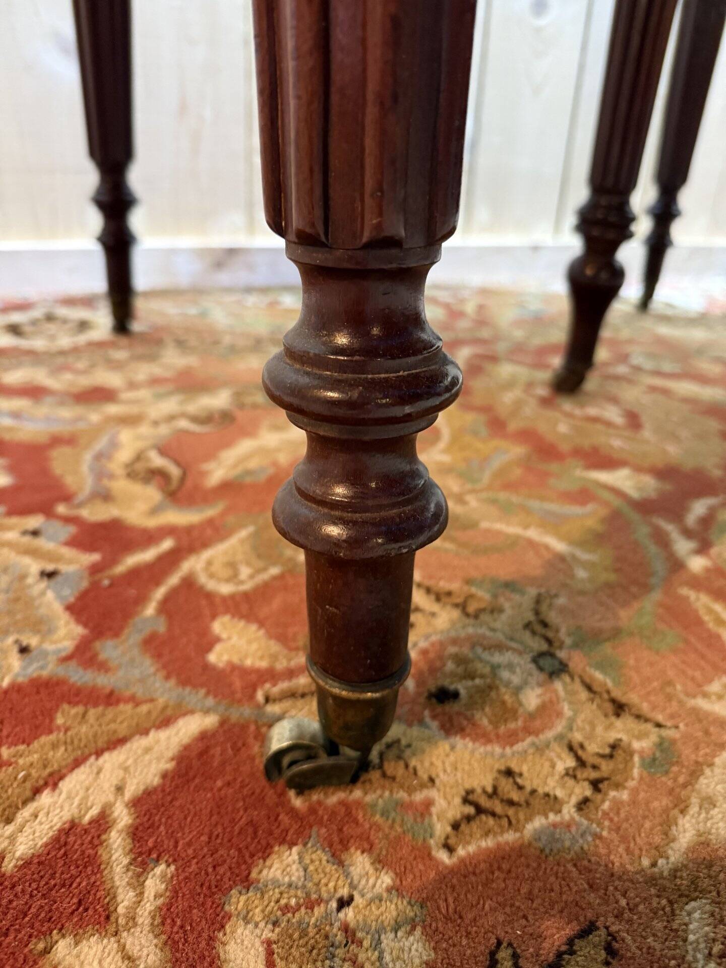 Louis Philippe style oval mahogany dining table