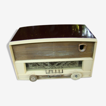 Poste de radio ancien