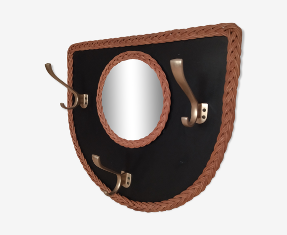 Mirror coat rack, wicker