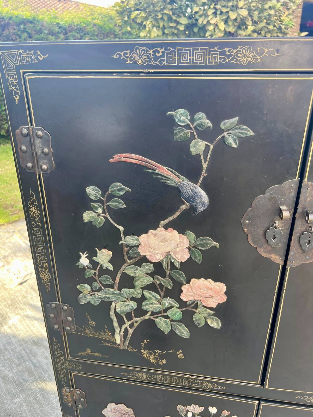 Lacquered Chinese furniture with semi-precious stones 1970