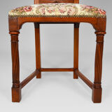 Pair of neo-Gothic chairs in Carved Walnut circa 1890