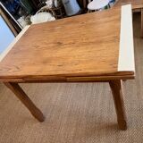 Extendable farmhouse table with 2 vintage leaves
