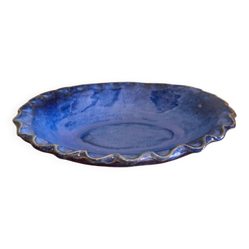 Blue stoneware dish