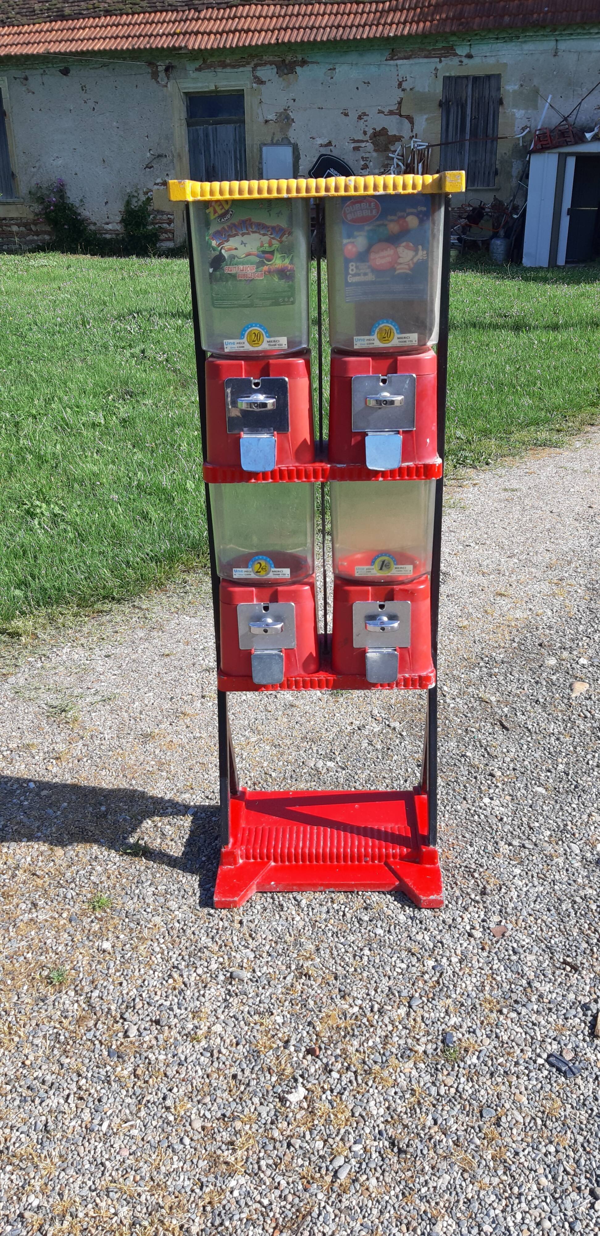 BRABO Candy Dispenser