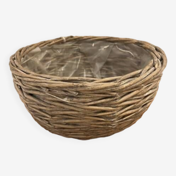 Wicker basket