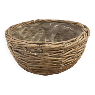 Wicker basket