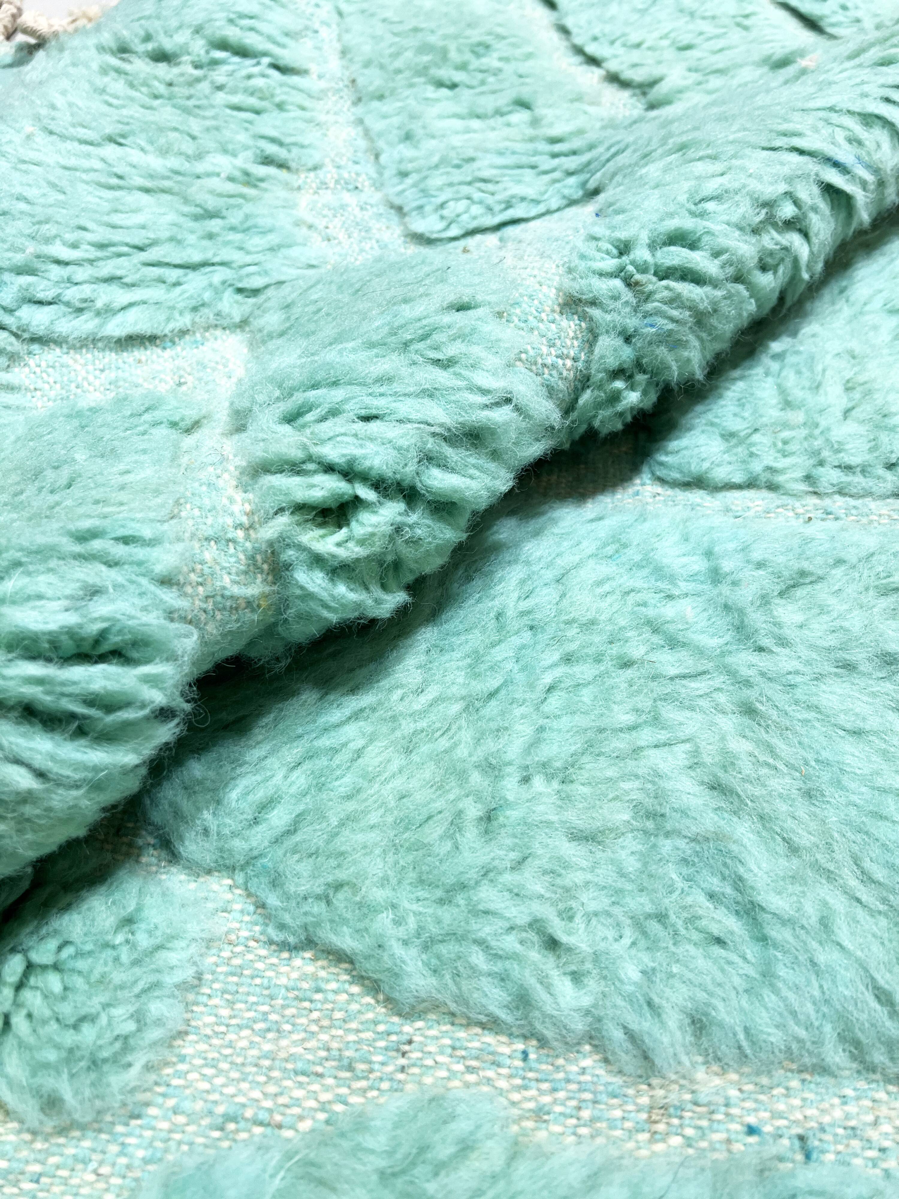 Authentic turquoise Beni Ouarain Berber rug with engraved patterns, 1.58 x 1.07 m